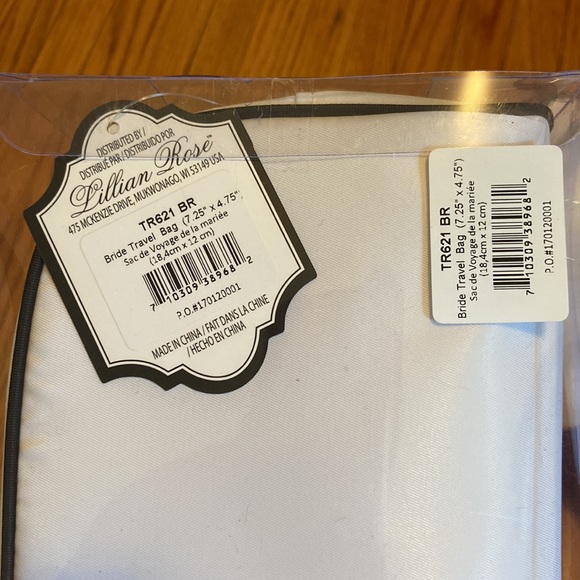 Bridal Robe/Makeup case/Bag Set - Picture 4 of 7